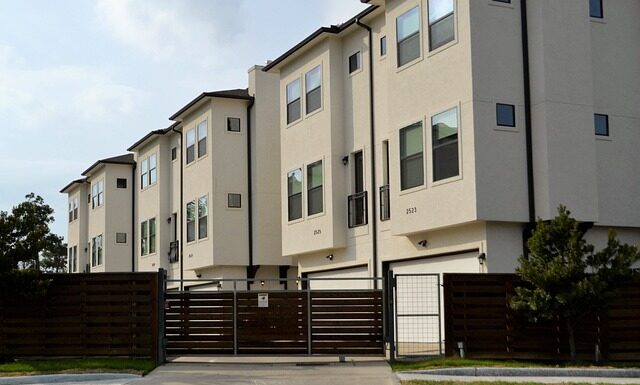 Ile wynosi średnia pensja w Polsce?