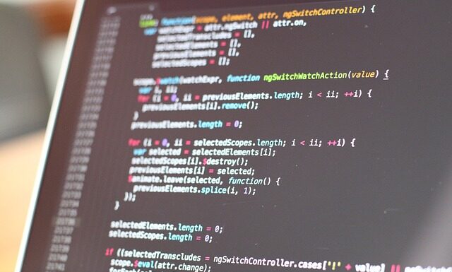 Jaki jest przebieg procesu zarządzania?