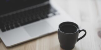 Czy można pracować 11 godzin dziennie?